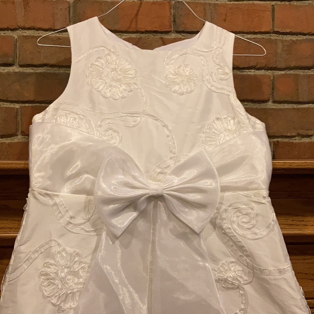 EUC sz 14 Bonnie Jean off white dress